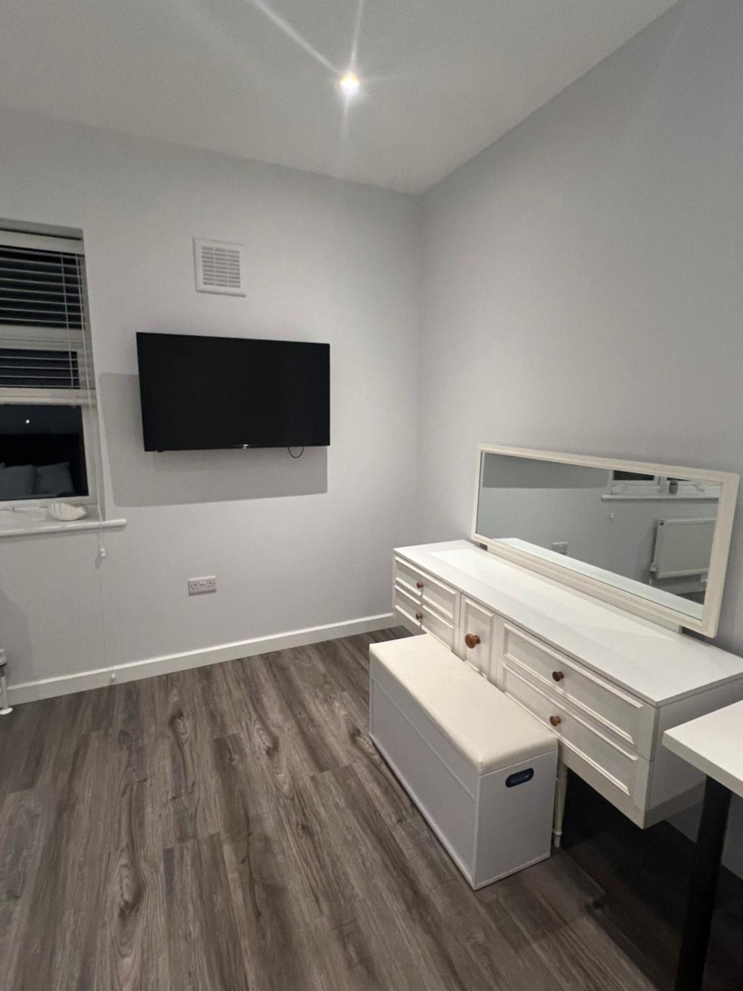 Spencer Bridge Rooms By Afl นอร์ทแธมป์ตัน ภายนอก รูปภาพ